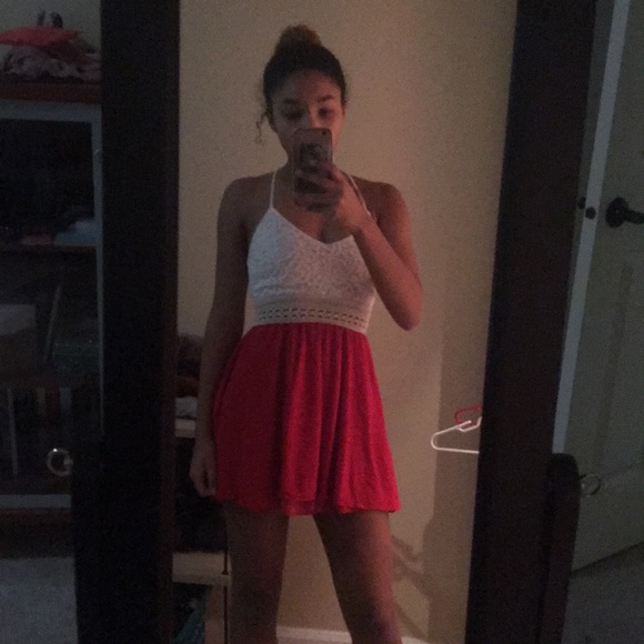 Dress - Picture 2 of 3